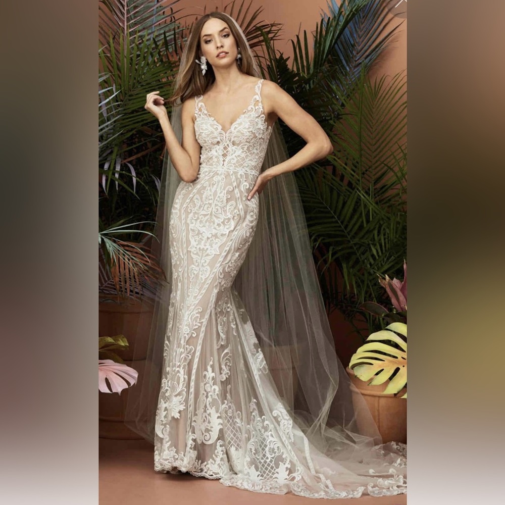 Wtoo viola gown